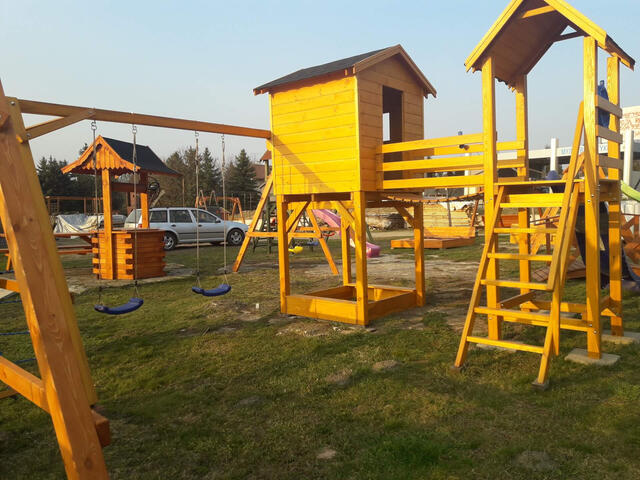 21 Place zabaw Drewipol